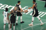 [QQ国语]NBA东部NBA杯 黄蜂vs雄鹿 全场录像回放